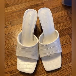 New without box white square heels